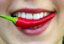 Cómo la enfermedad de las encías podría llevar al cáncer Boca y encías